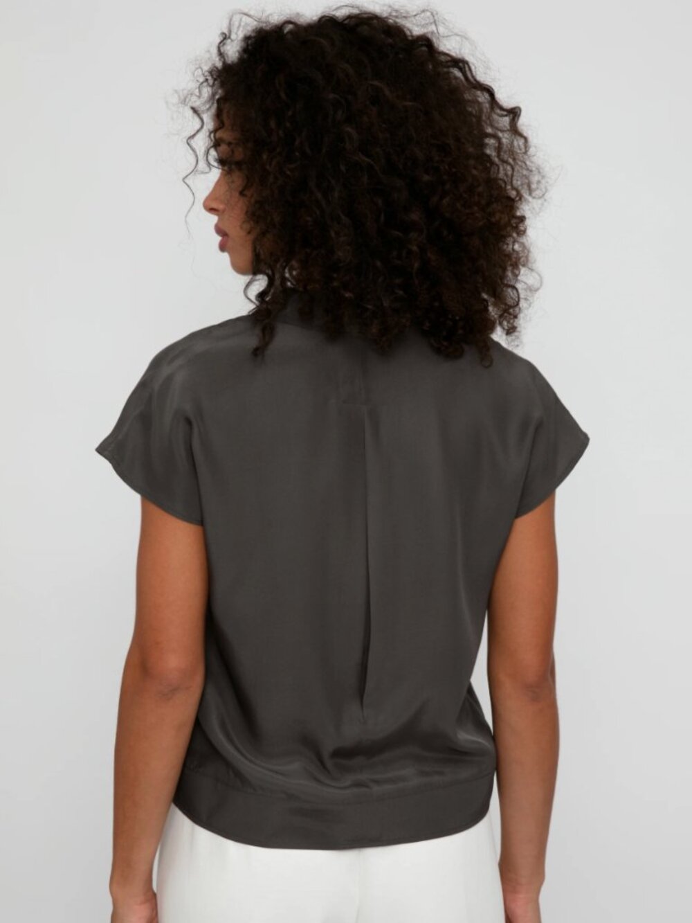 ATM 100% Silk Gray Plume Charmeuse Camp Shirt - Size - Small - Picture 3 of 9